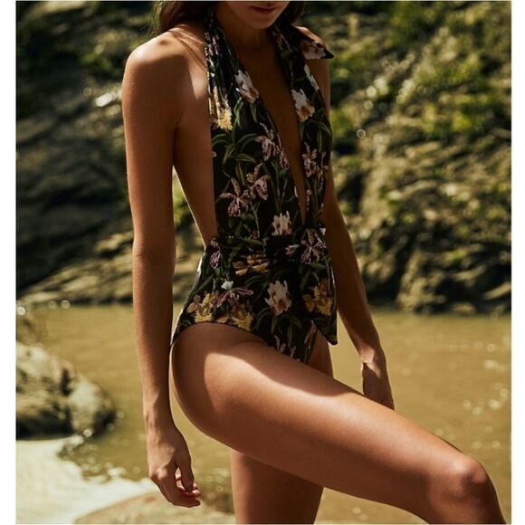 NWOT AGUA BY AGUA BENDITA Mangostino Halter One-Piece Swimsuit S - Picture 1 of 7